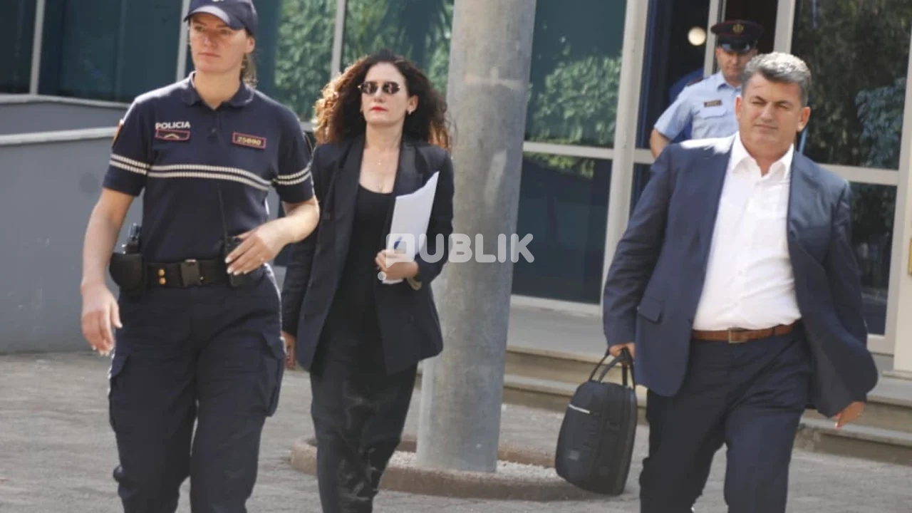 Zgjedhje të parakohshme në Serbi, Vuçiç shpërndan Parlamentin