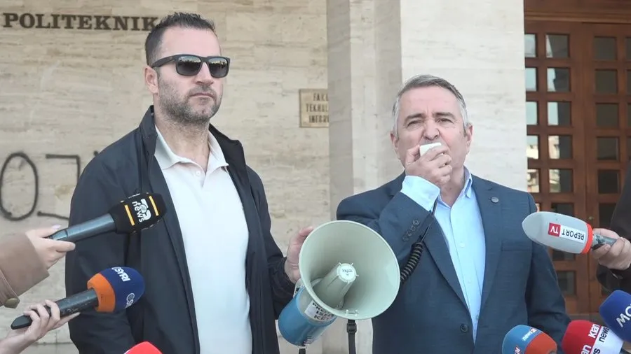 Pedagogët në mbështetje të studentëve, vijojnë bojkotin e mësimit