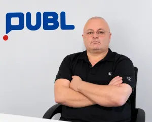 O mbret , MOS U FSHEH PAS SKENARËVE TË ARMIQVE!