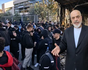 Gjimnazistët ta dhanë përgjigjen me bojkot!