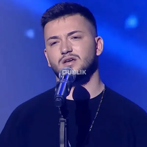 I doli video treshe, këngëtari në gjendje të rënduar psikologjike