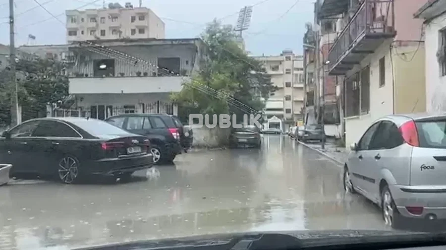 Kaos dhe përmbytje nga reshjet e shiut në Vlorë