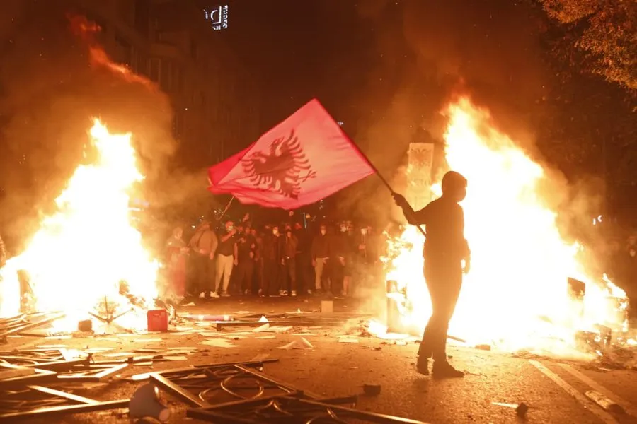 Ervin Demo urdhëron lirimin e studentëve të arrestuar në protestë