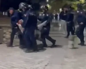 Horror! Studenti përfundon me këmbë të thyer dhe në gjendje kome