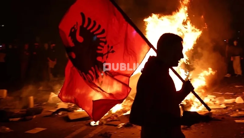 Ultimatumi: Rama të japë dorëheqjen deri nesër në mesditë