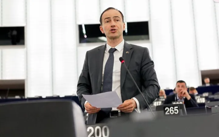 Eurodeputeti reagon për protestat në Shqipëri: Të rinjtë kërkojnë më shumë se premtime