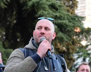Ik, që të ndërtojmë një Shqipëri tjetër!