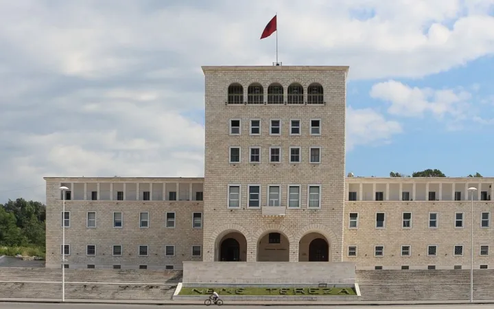 Pedagogët bashkohen me studentët: Nesër marshim te Politekniku kundër dhunës policore