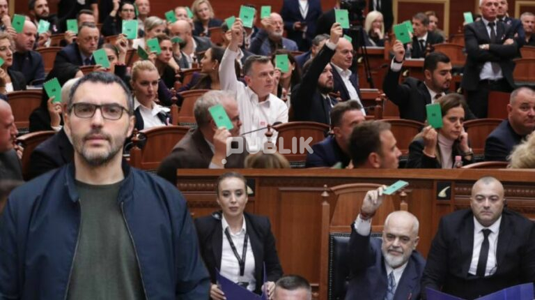 Ironia “therëse” e Arlind Qorit: Askush nuk u ngrit mbi nivelin e kafshës