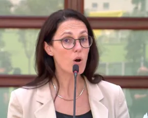 Ibrahimaj merakoset për investitorët: Po prishni imazhin e vendit