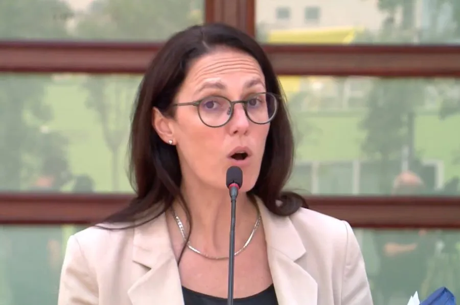 Ibrahimaj merakoset për investitorët: Po prishni imazhin e vendit