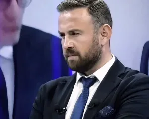 Studentët duhen rrahur edhe më keq se kaq nga policia!