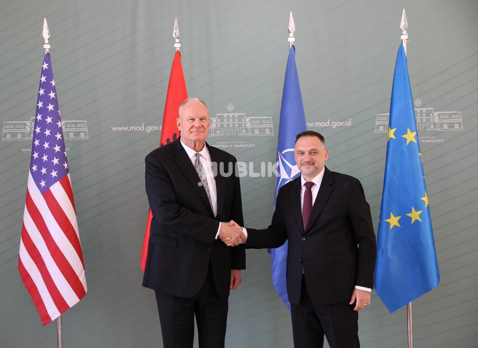 SPAK i zbarkoi në Ministri teksa ambasadori amerikan takohej me Ermal Raketën