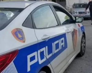 Të shtëna me armë zjarri në Tiranë, plagoset 54-vjeçari