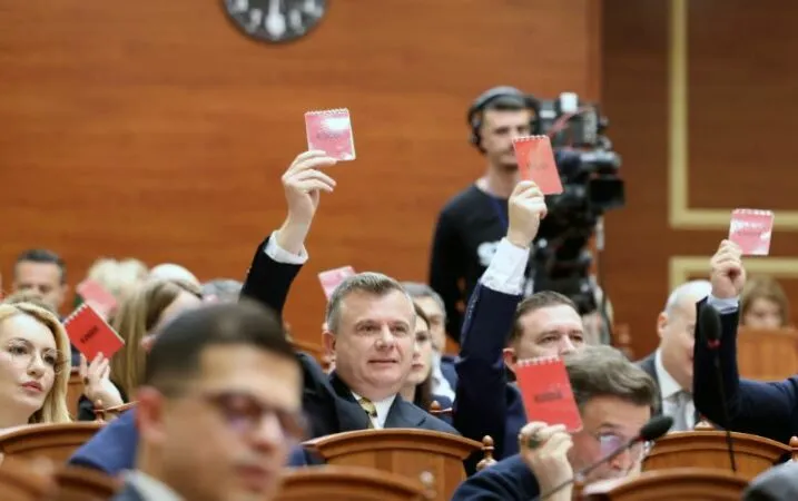 PS i vendos ultimatum opozitës për reformën zgjedhore