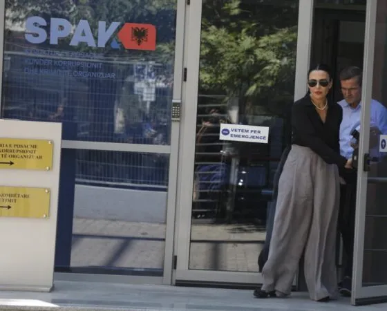 Belinda Balluku rikthehet në SPAK, i komunikohet përfundimi i hetimeve