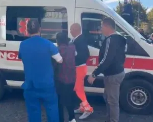 Tensionet në Lezhë, një grua dhe një vajzë me urgjencë në spital