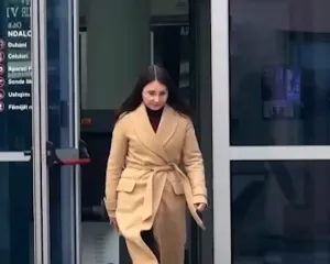 Kryebashkiakja e Lushnjes paraqitet në Prokurorisë së Posaçme
