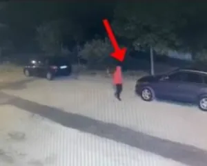 I dogjën makinën e një 50-vjeçareje, arrestohen dy persona në Vlorë