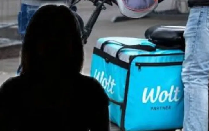 Vajza denoncon Wolt-in: Skandal, kam 20 minuta që kërkoj motorristin
