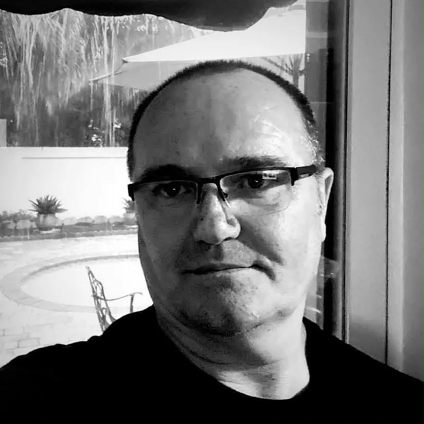 …O Edvin, o Edvin, puna jote, afërim, gamor ti, gamor kush t’vuni, sot e nesër valon druni…