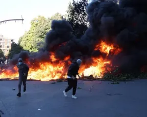 PPP -ja që po rrëzon pushtetin