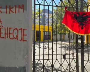“Rama dorëhiqu”/ Çfarë kërkojnë të rinjtë më pas?!