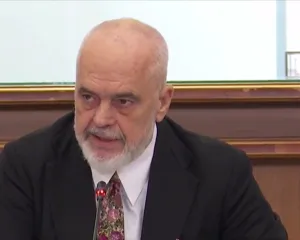 ‘Sponsorizohen nga krimi’, Rama nuk i ndal sulmet: Ulërasin si në mesjetë