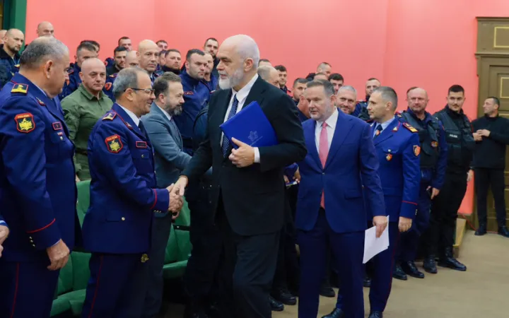 Rama hap thesin në kohë rekord, miraton 740 milionë lekët për policët