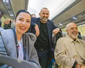 Dy kongresmenë i kërkojnë Rubios të bllokojët vizat për zyrtarët e korruptuar shqiptar