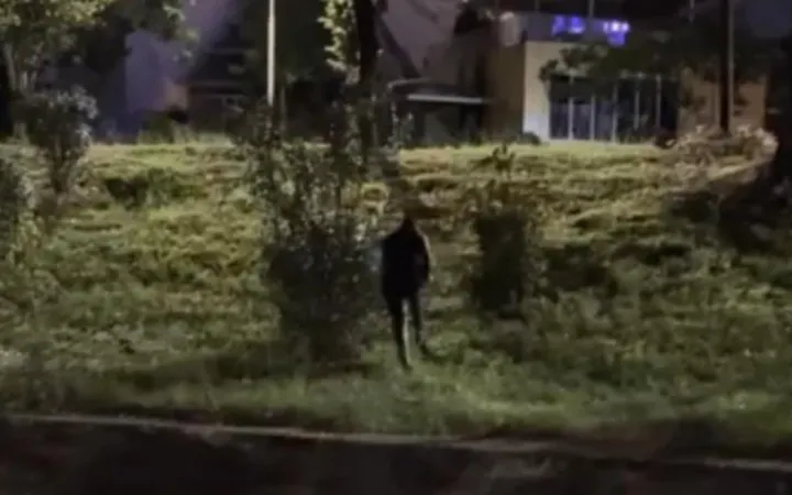 ‘Zbythet’ Klevis Balliu, përfundon në Lanë nga protestuesit