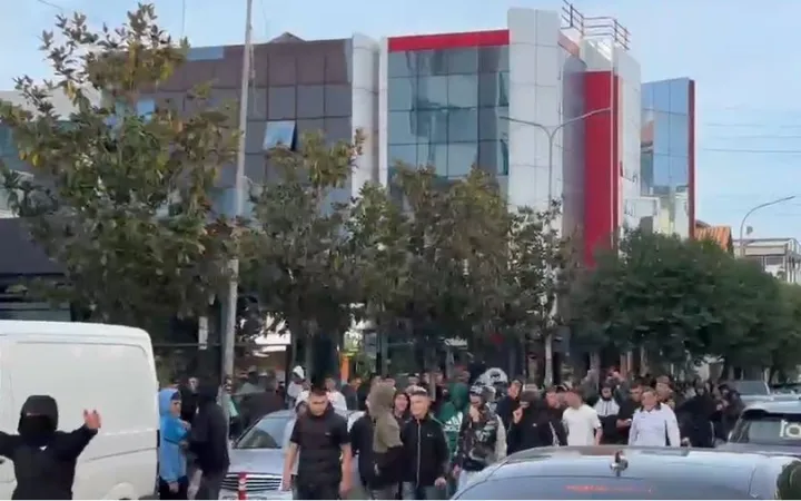 Revolta e nxënësve përhapet edhe në Fushë-Krujë