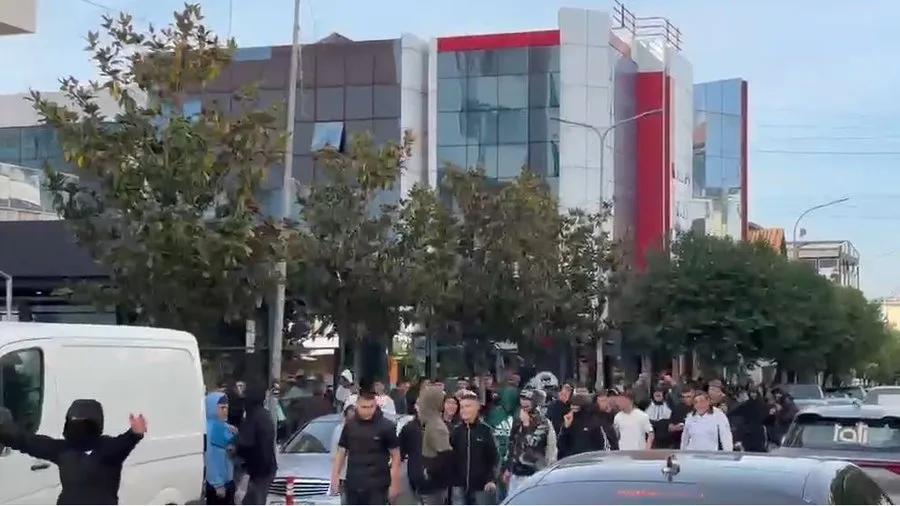 Revolta e nxënësve përhapet edhe në Fushë-Krujë