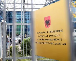 Gjykata Administrative e Apelit pezullon bojkotin e avokatëve në GJKKO