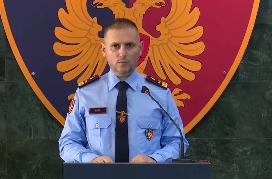 Skënder Hita letër të hapur policëve: Qëndroni të fortë, nuk jeni vetëm