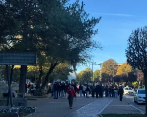 Revolta e studentëve, gjimnazistët e Korçës braktisin mësimin