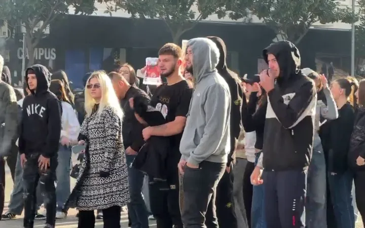 Protestë edhe në Lezhë, disa gjimnazistë bojkotojnë mësimin