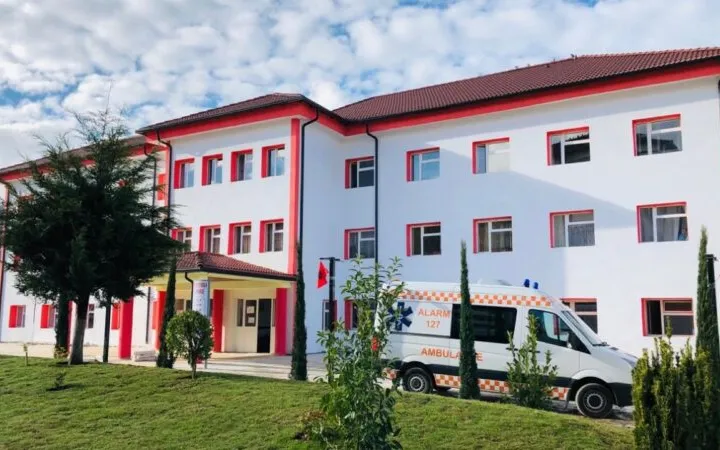 Ndryshime në Spitalin e Pukës, emërohet drejtuesi i ri i shërbimit spitalor