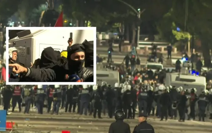 “Mos gjuani kur jemi në tokë”, protestuesit dhe policia lënë për pak çaste përplasjet