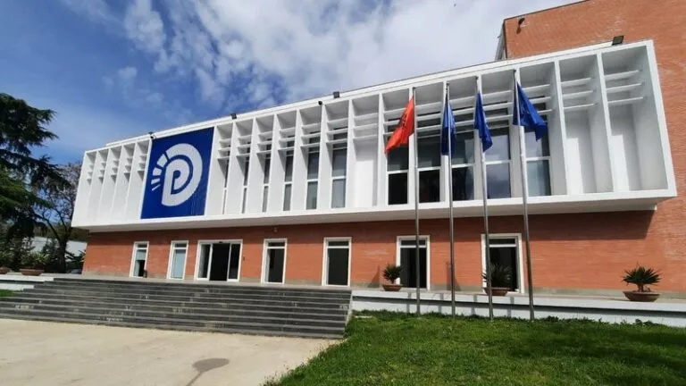 PD bojkoton mbledhjen për prezantimin e Buxhetit 2027
