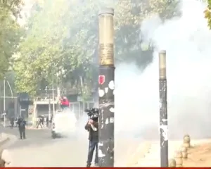 Tensione dhe përplasje të forta mes studentëve dhe policisë
