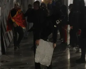 Revolta studentore e së dielës, 9 persona të arrestuar dhe 20 në kërkim