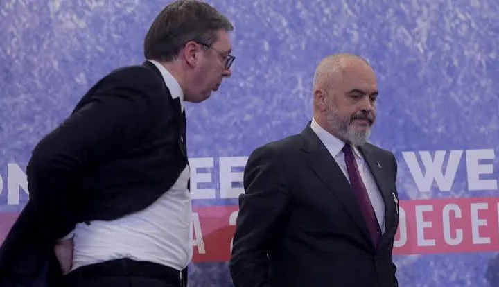 Çfarë mësimesh duhet të nxjerrin autokratët pas humbjes së Vuçiç?