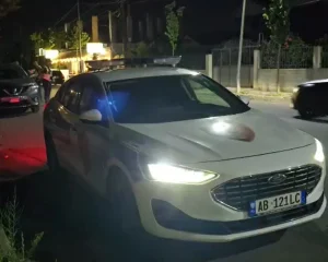 Shpërthim me lëndë plasëse në një biznes në Fier