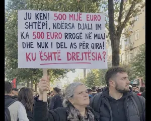 Prindërit bashkohen me studentët dhe gjimnazistët në protestë