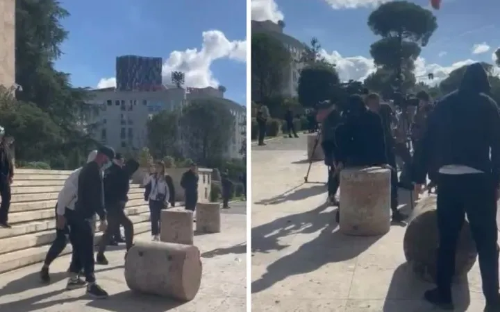 Pedagogë e studentë refuzojnë dialogun, rrokullisin “stolat” e Ramës