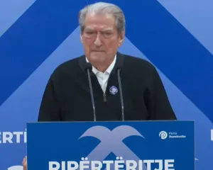Berisha thirrje demokratëve: Dilni bashkohuni me studentët