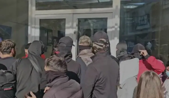 Shpërthen revolta e rinisë edhe në Shkodër dhe Elbasan