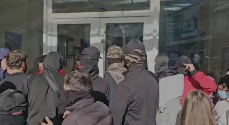 Shpërthen revolta e rinisë edhe në Shkodër dhe Elbasan