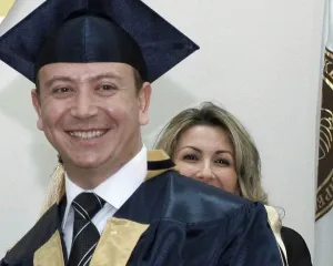 Theu bojkotin e avokatëve, ish-prokurori pezullohet për 2 vite